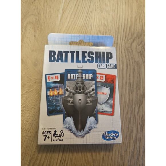 Battleship Card Game Hasbro Gaming Ages 7+~2 Players New In Box - Picture 1 of 2